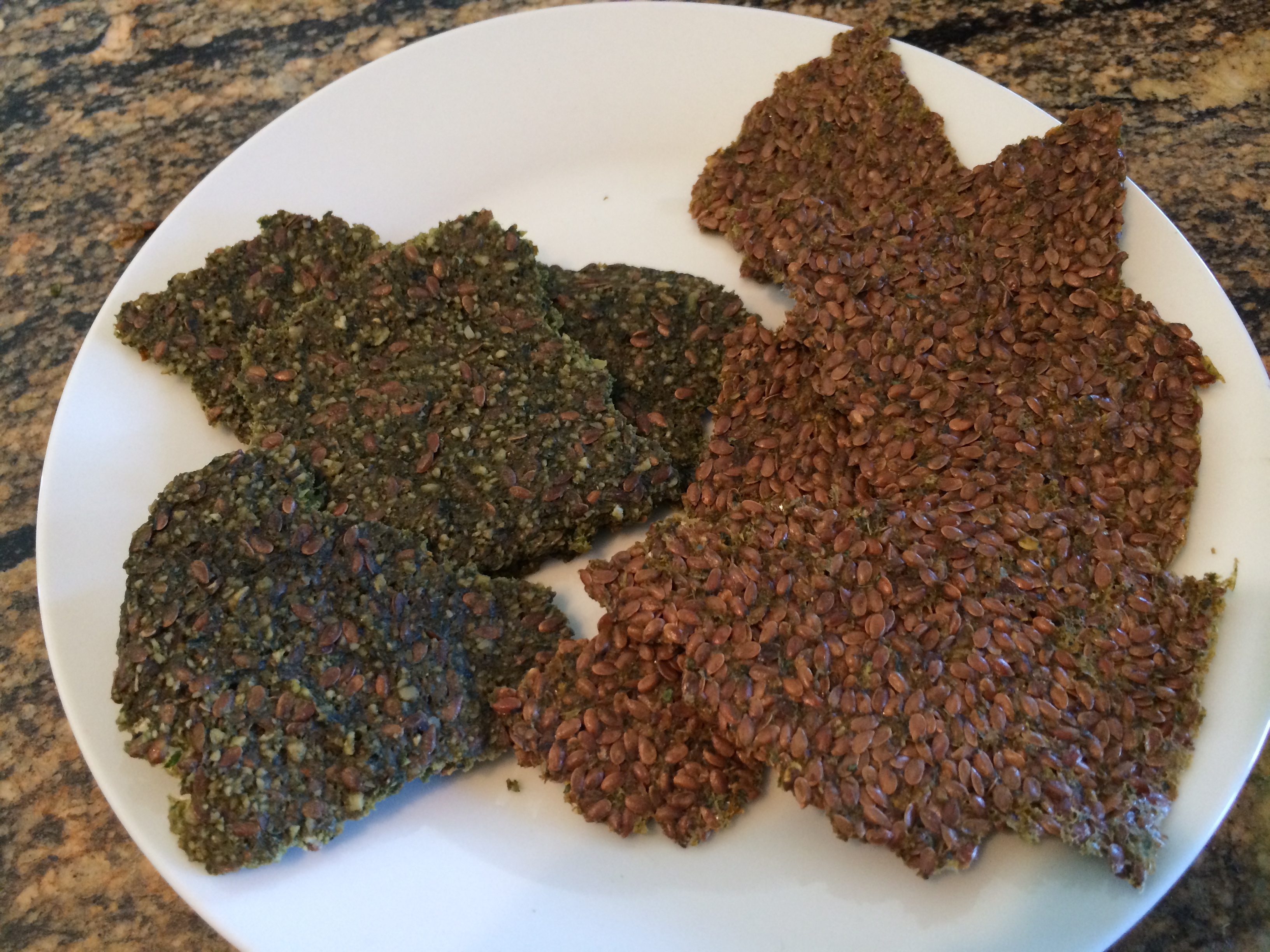 Read more about the article Raw Flax Crackers